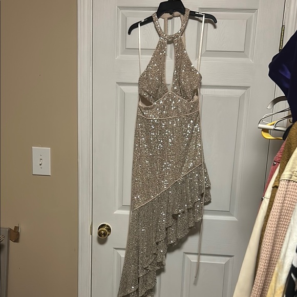 IEENA for Mac Duggal Sparkling Halter Neck Asymmetrical Dress - Picture 1 of 6